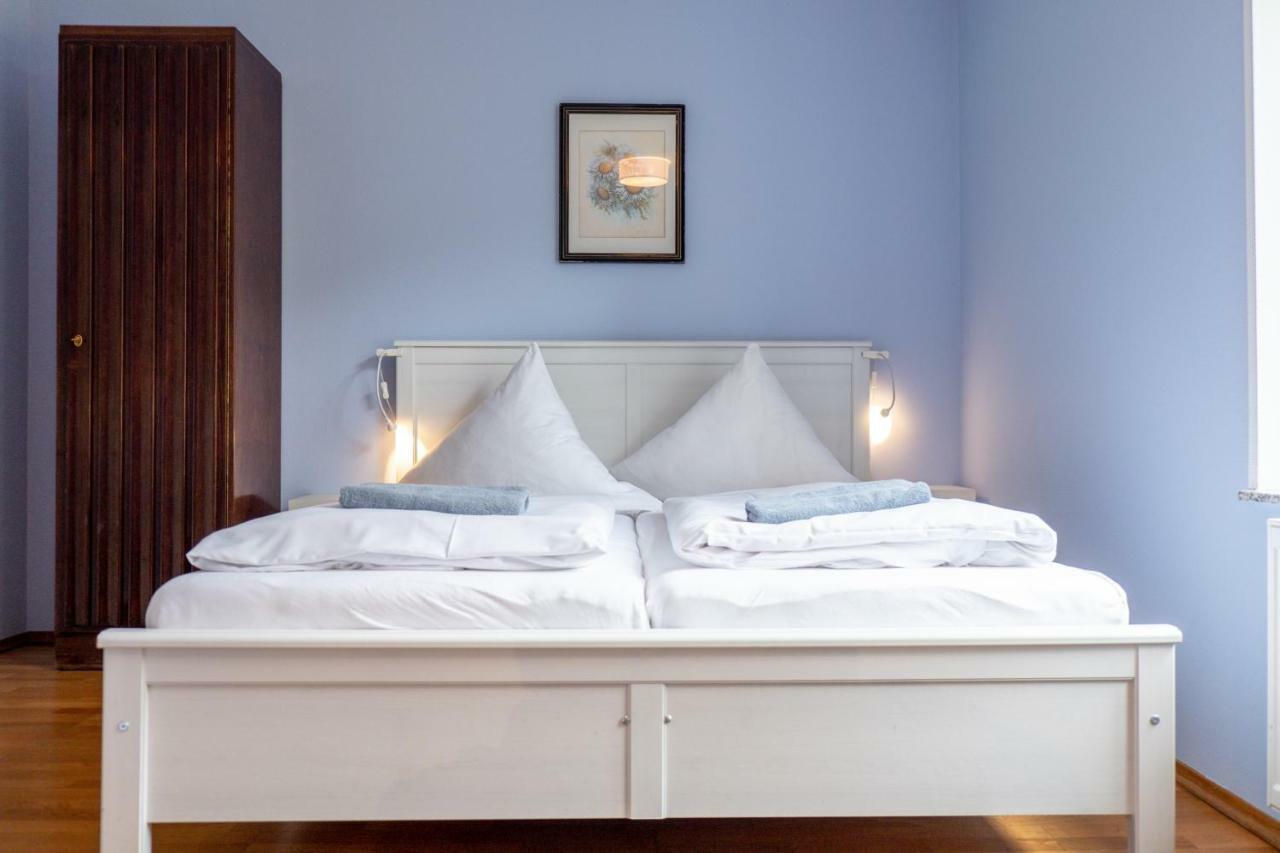 لينداو Das Mietwerk - Bed & Breakfast الغرفة الصورة